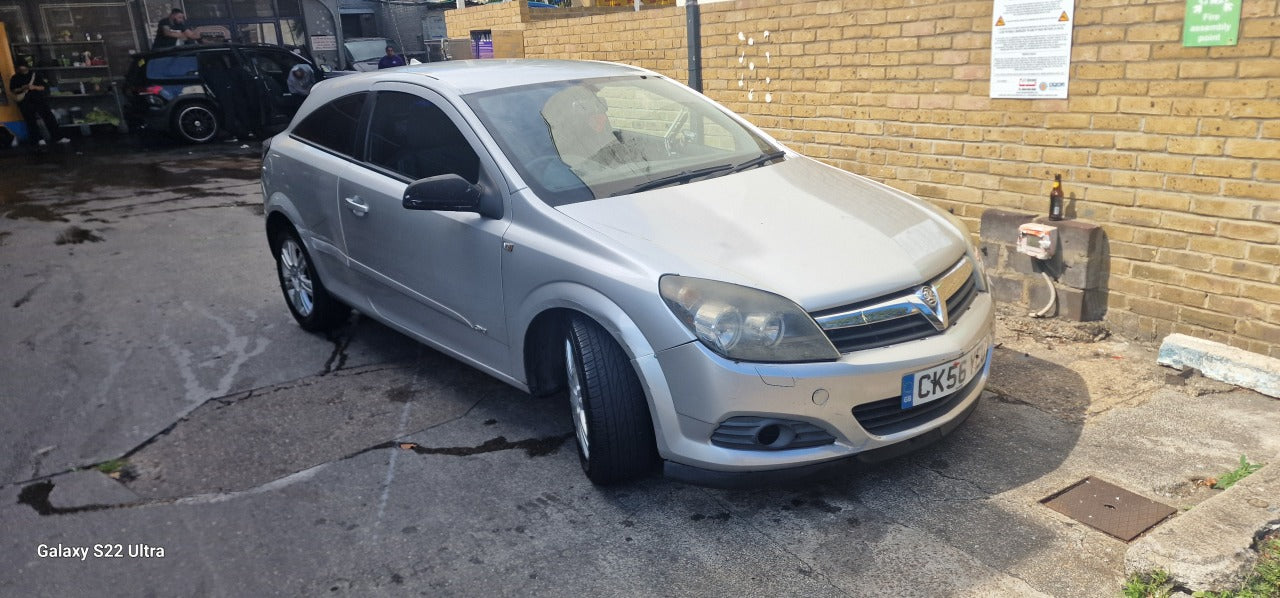 Vauxhall astra 2005