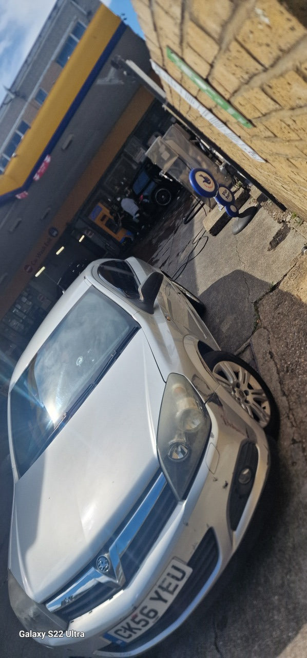 Vauxhall astra 2005