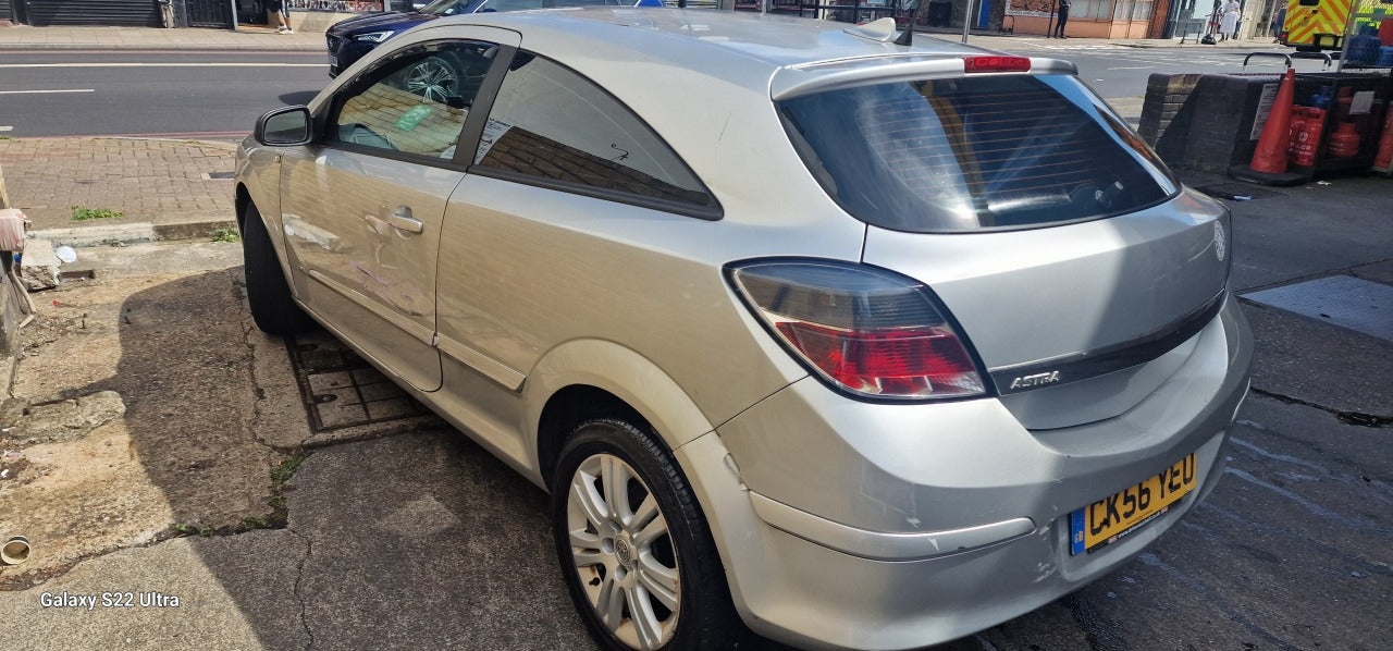 Vauxhall astra 2005