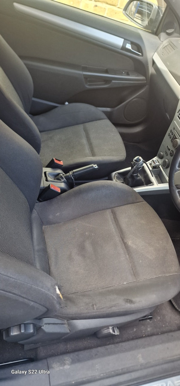 Vauxhall astra 2005